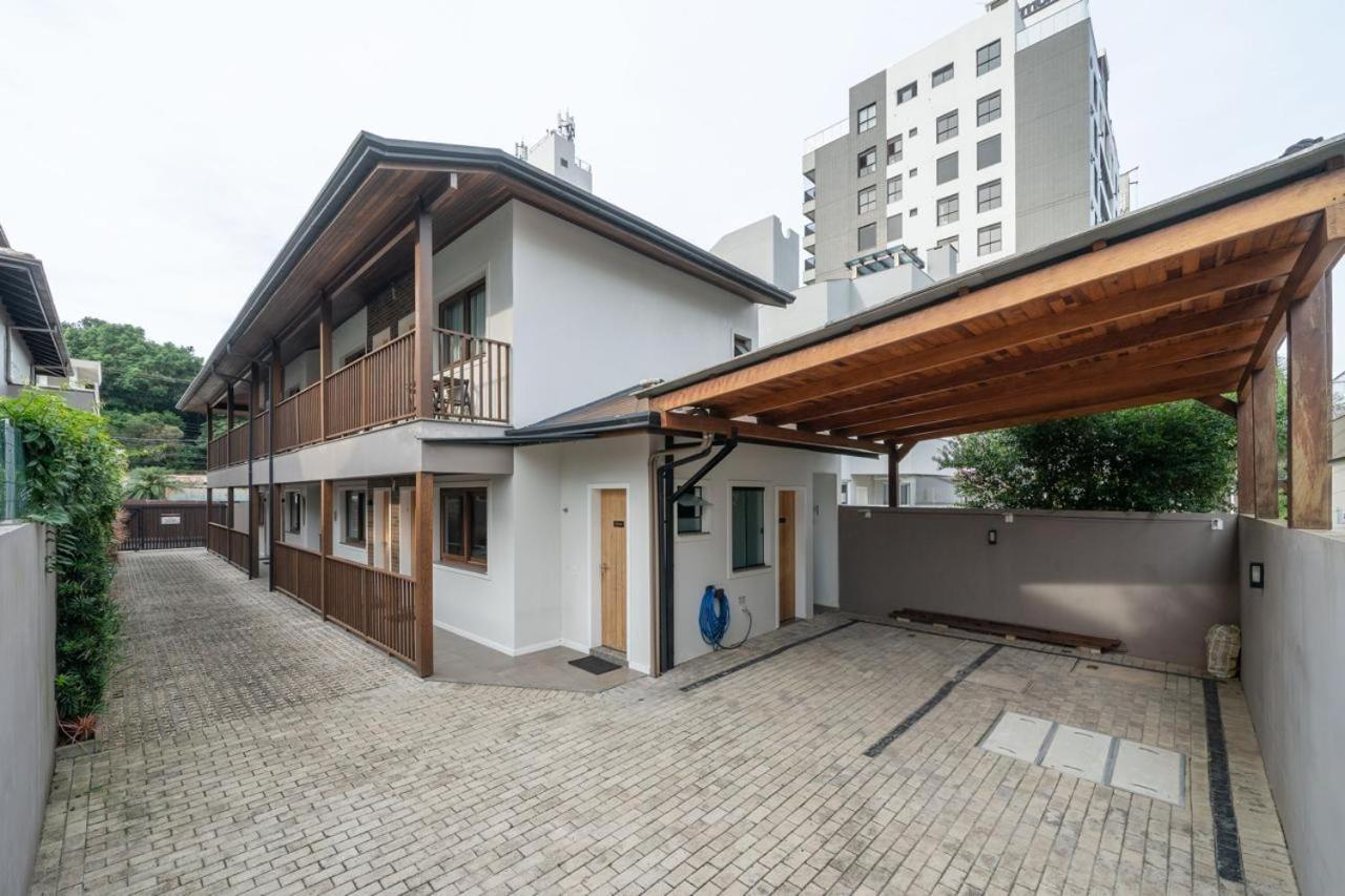 Banzai Brava Suites Itajai Exterior photo