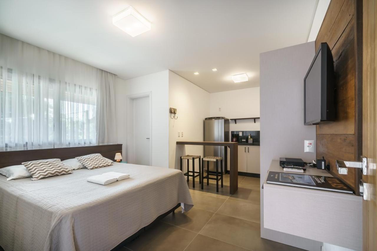Banzai Brava Suites Itajai Exterior photo