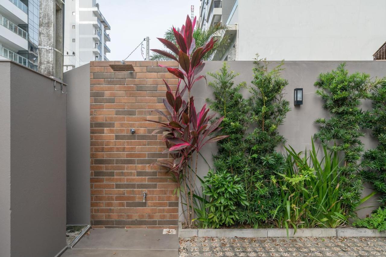 Banzai Brava Suites Itajai Exterior photo